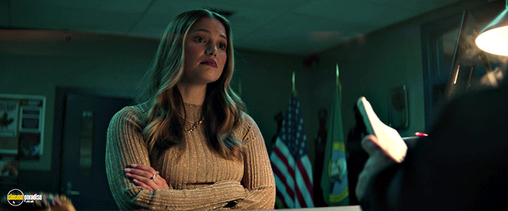 A still #7 from Heart Eyes (2025)