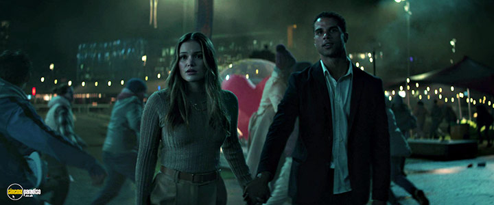 A still #19 from Heart Eyes (2025)