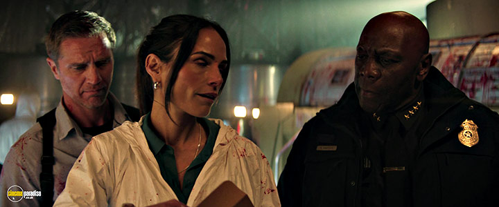 A still #43 from Heart Eyes (2025)