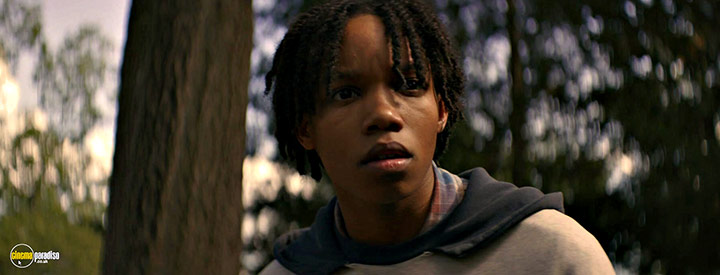 A still #4 from The Woman in the Yard (2025)
