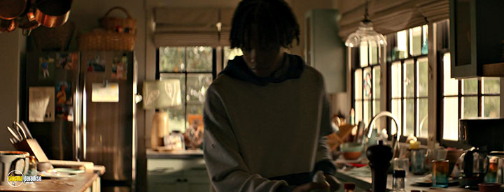 A still #24 from The Woman in the Yard (2025)