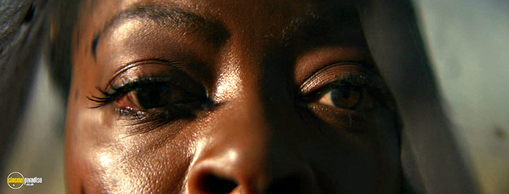 A still #25 from The Woman in the Yard (2025)
