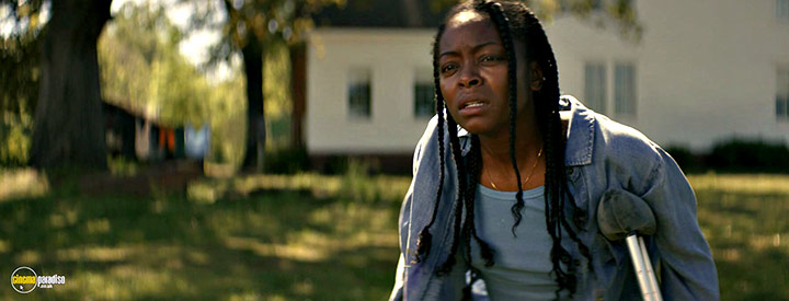 A still #16 from The Woman in the Yard (2025)