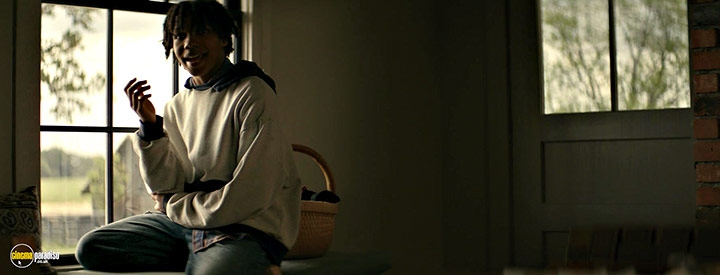A still #39 from The Woman in the Yard (2025)