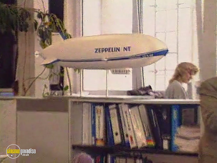 A still #4 from The Zeppelin (1998)