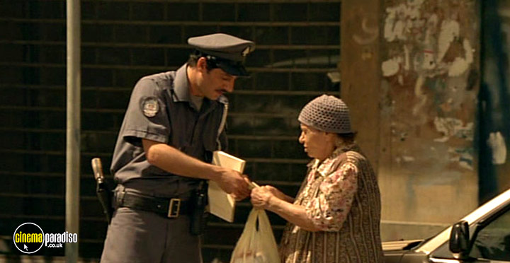 A still #12 from Caramel (2007)