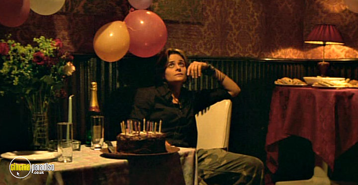 A still #21 from Caramel (2007)