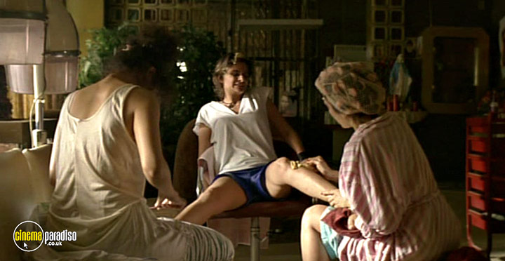 A still #26 from Caramel (2007)