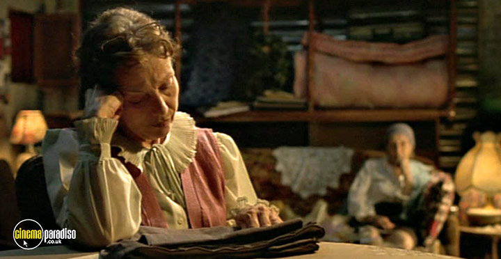 A still #15 from Caramel (2007)
