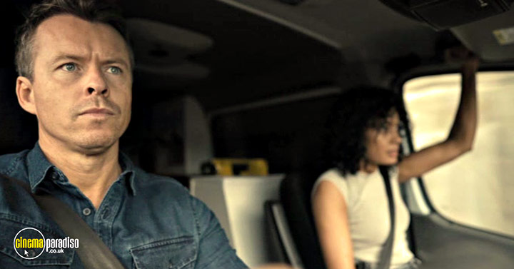 A still #33 from NCIS: Sydney: Series 2 (2025)