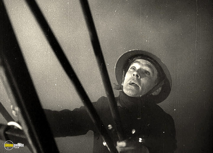 A still #14 from I Was a Fireman (1943)