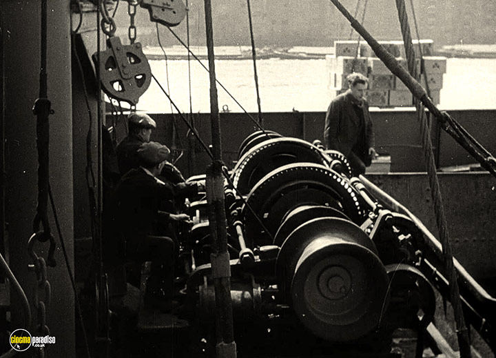 A still #35 from I Was a Fireman (1943)