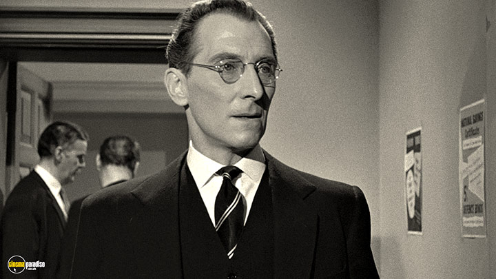 A still #2 from Cash on Demand (1961)