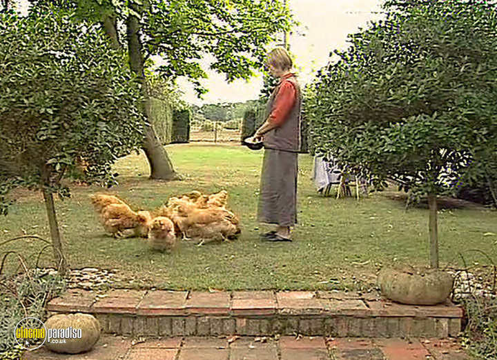A still #1 from A Guide to Keeping Hens in Your Garden (2003)