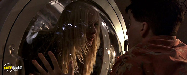 A still #14 from Bubble Boy (2001)