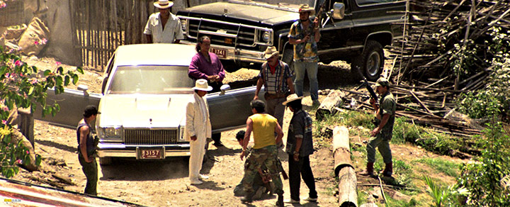 A still #24 from Crocodile Dundee II (1988)