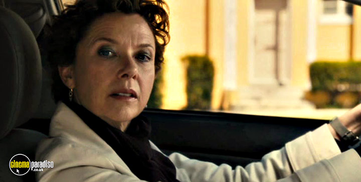 A still #2 from The Face of Love (2013)