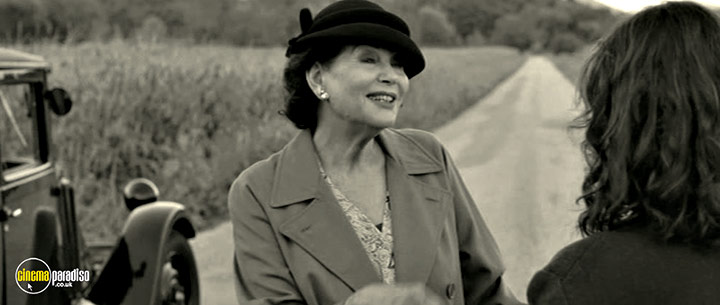A still #37 from The Artist and the Model (2012)
