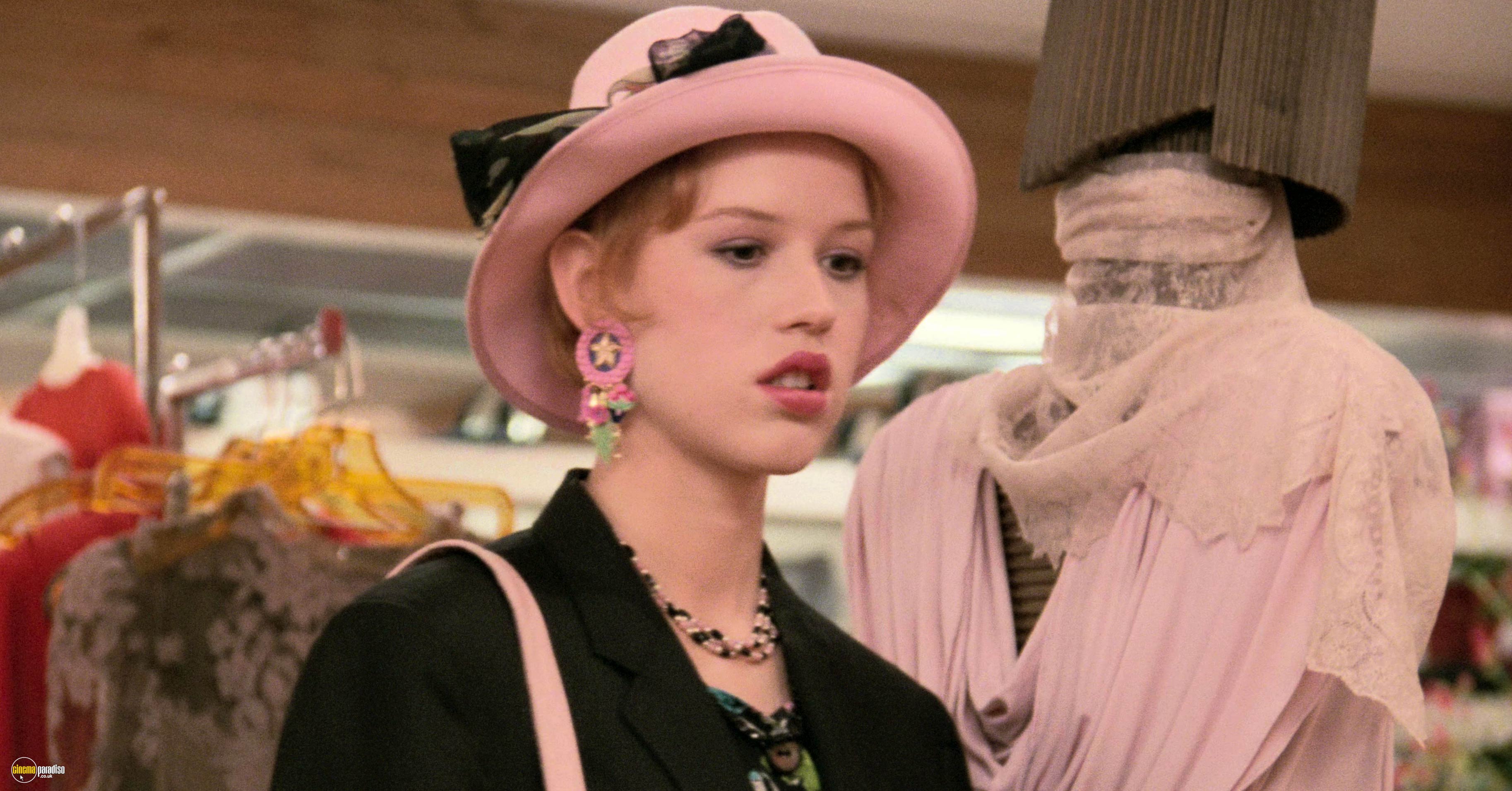 A still #82 from Pretty in Pink (1986)