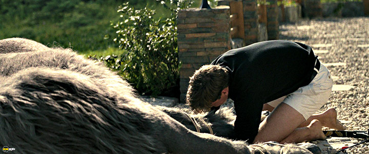 A still #24 from Death of a Unicorn (2025)