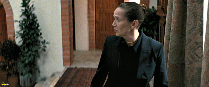 A still #41 from Death of a Unicorn (2025)
