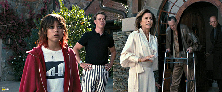 A still #48 from Death of a Unicorn (2025)