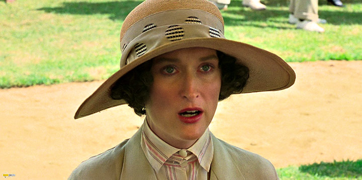 A still #35 from Out of Africa (1985)