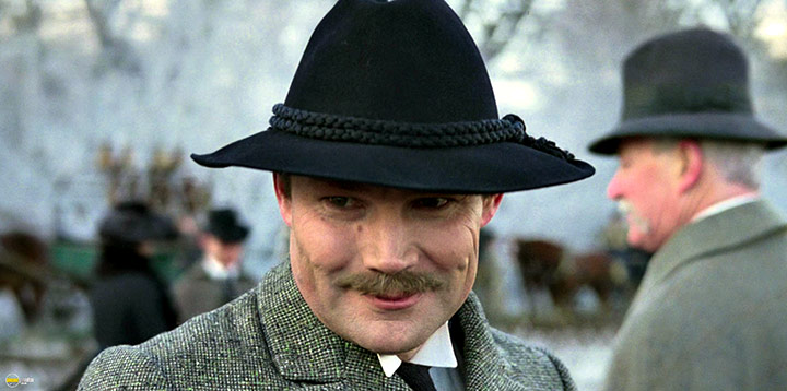 A still #25 from Out of Africa (1985)