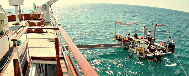 A still #17 from The Big Blue (1988)