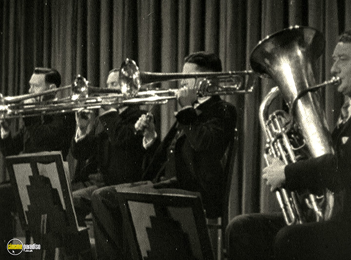 A still #18 from Instruments of the Orchestra (1946)