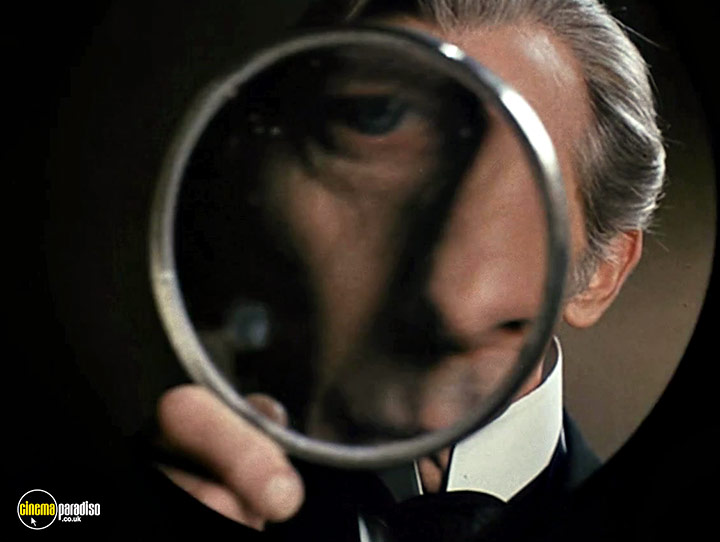A still #16 from The Creeping Flesh (1973)