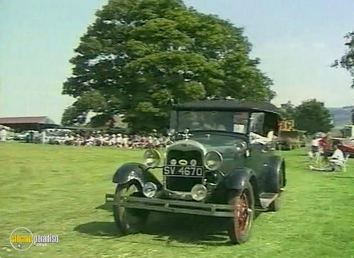 A still #1 from 100 Vintage Cars and Motorcycles (2005)