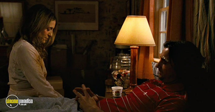 A still #17 from Family Stone (2005)