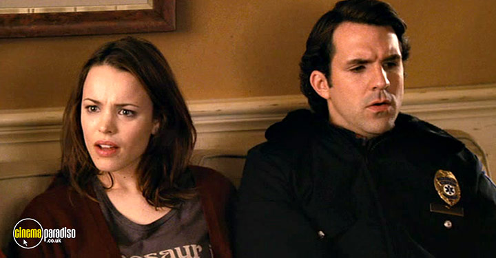 A still #18 from Family Stone (2005)