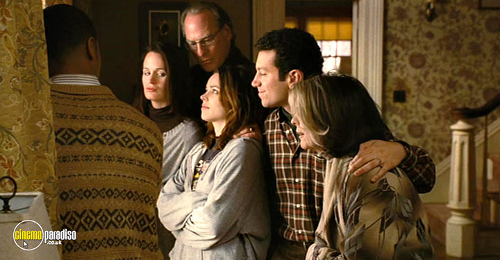A still #69 from Family Stone (2005)