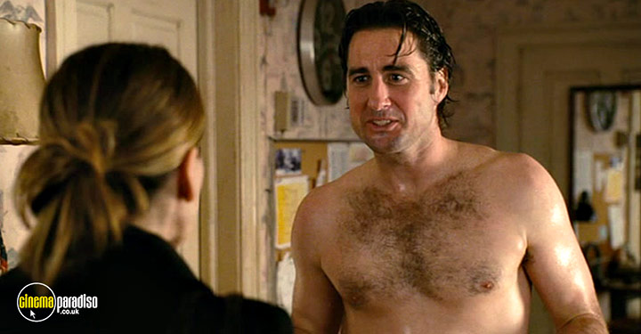 A still #77 from Family Stone (2005)