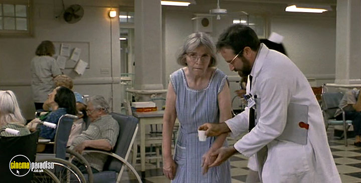 A still #24 from Awakenings (1990)