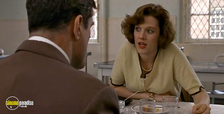 A still #77 from Awakenings (1990)