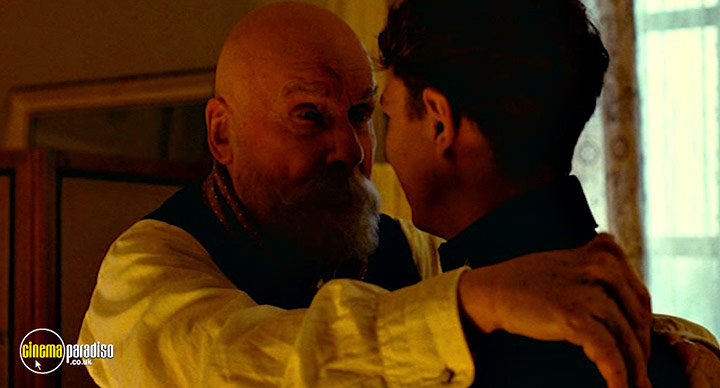 A still #30 from Renoir (2012)