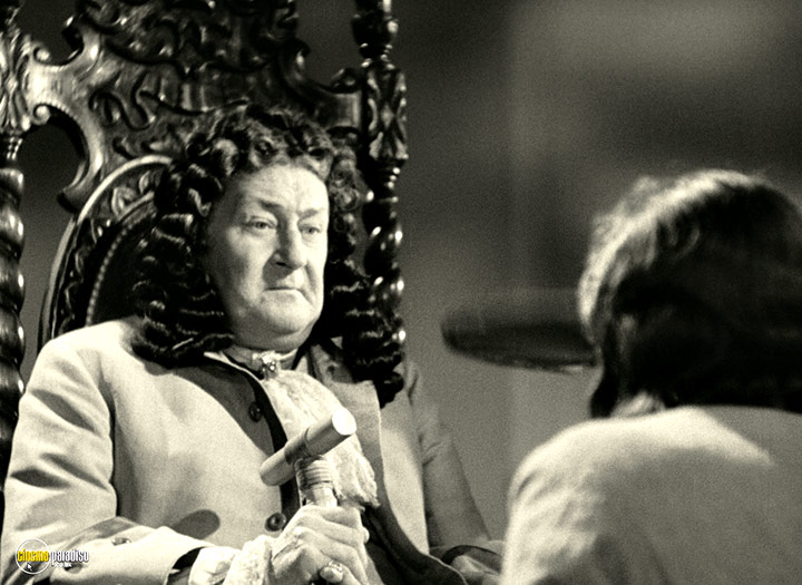 A still #27 from Captain Blood (1935)