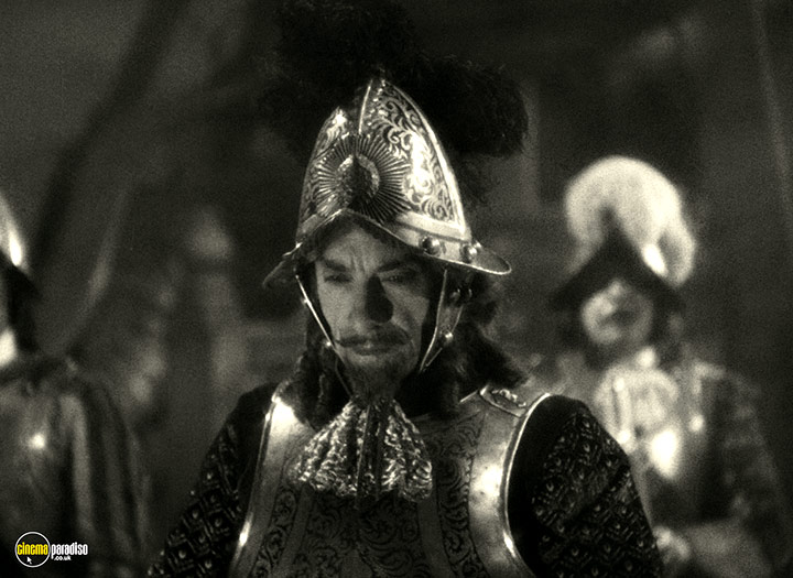 A still #22 from Captain Blood (1935)