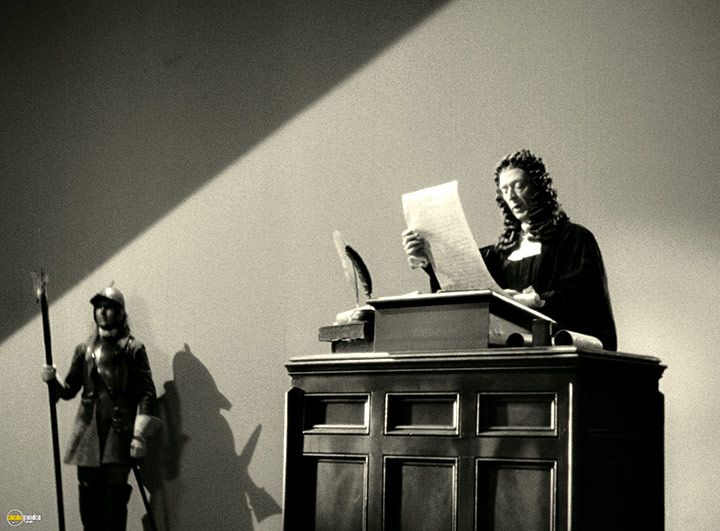 A still #45 from Captain Blood (1935)