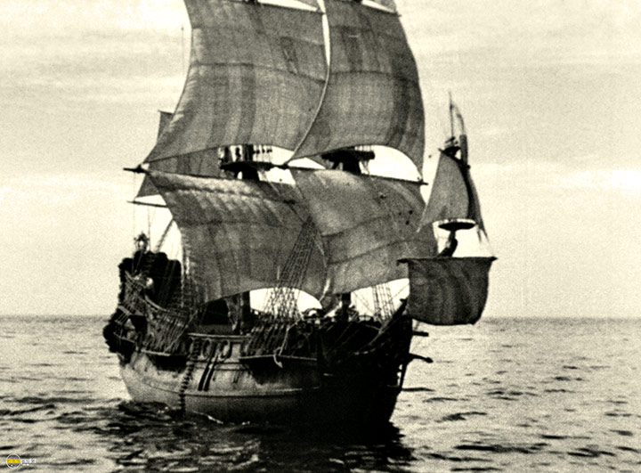 A still #25 from Captain Blood (1935)