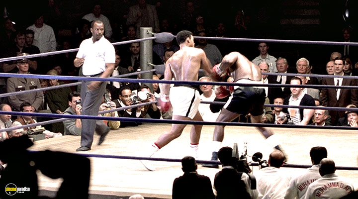 A still #34 from Ali (2001)
