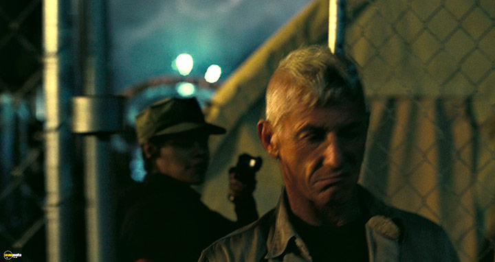 A still #32 from One Battle After Another (2025)