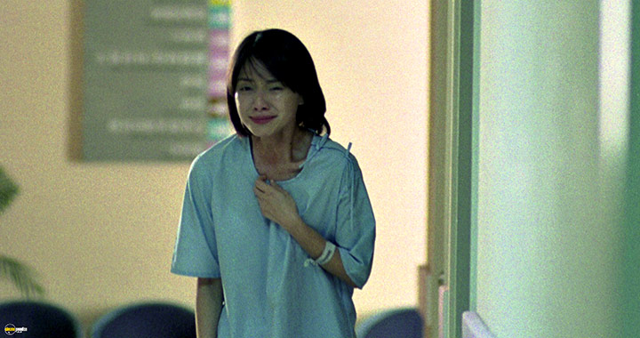A still #3 from The Eye (2002)