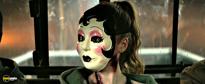 A still #17 from The Strangers: Chapter 3 (2026)