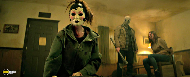 A still #19 from The Strangers: Chapter 3 (2026)