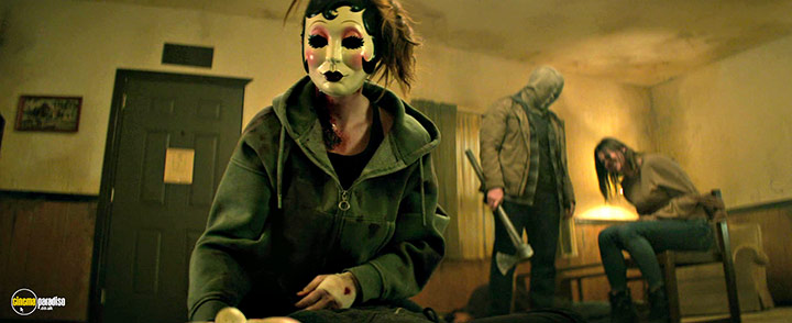 A still #61 from The Strangers: Chapter 3 (2026)