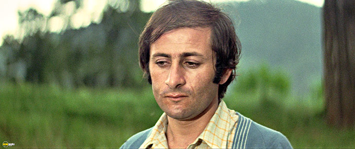 A still #4 from The Cars That Ate Paris (1974)